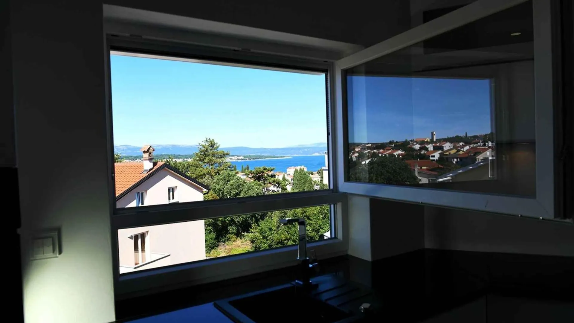 Apartment In Malinska - Insel Krk 53310